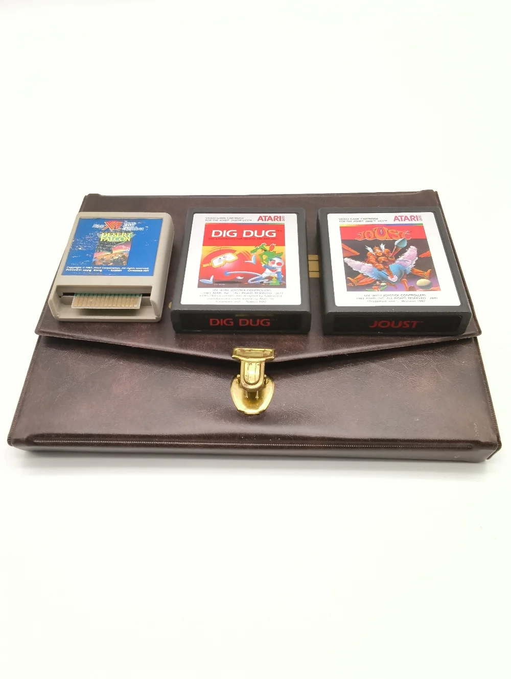 Vintage Atari 2600 Leatherette 3-Game Travel Case With 3 Games - Picture 6 of 10